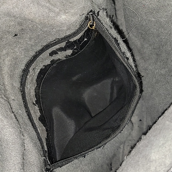 Authentic GUCCI Leather Bamboo Bag - Picture 5 of 9